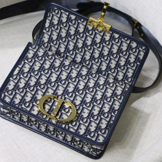 Dior 30 Montaigne Bag