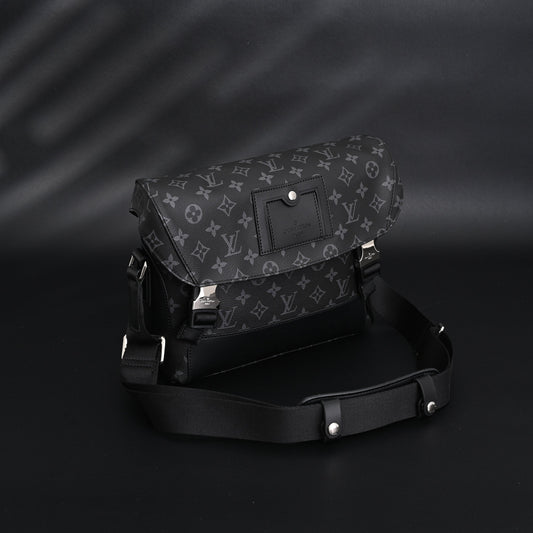 Louis Vuitton Messenger Bag – Monogram Eclipse Canvas