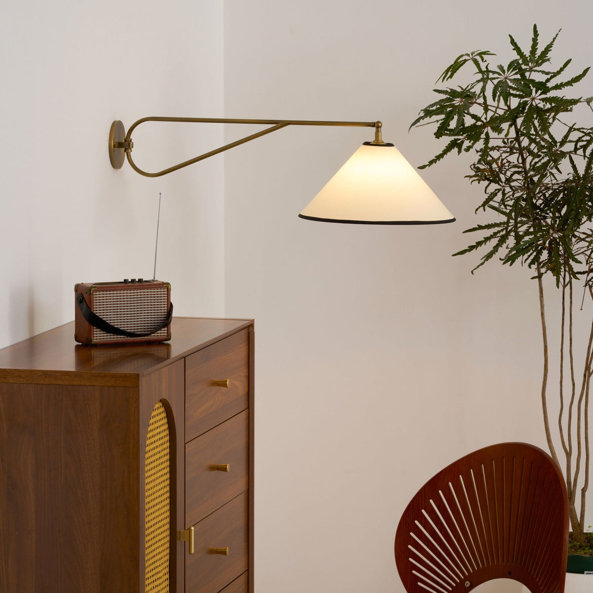 Dionis Wall Lamp