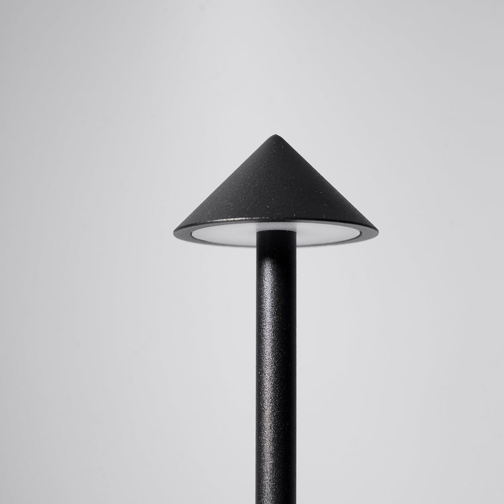 Waterproof Rechargeable Wireless LED Table Lamp (Built-in Battery)