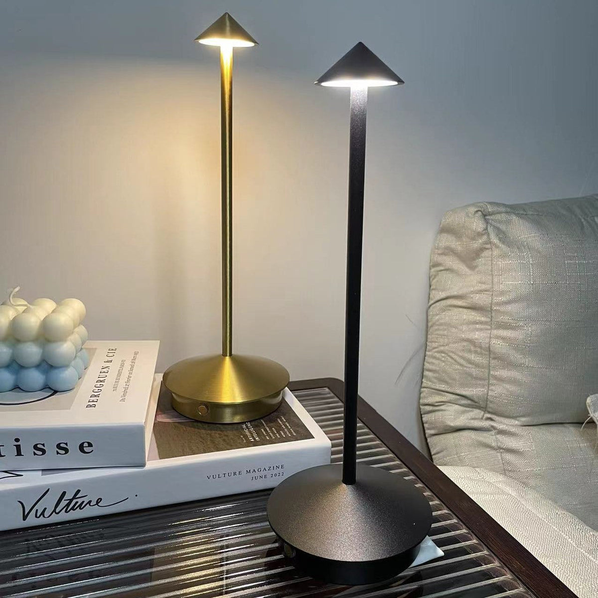 Waterproof Rechargeable Wireless LED Table Lamp (Built-in Battery)