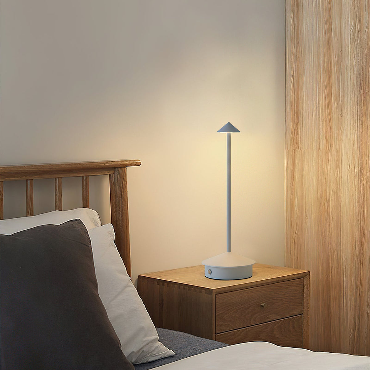 Waterproof Rechargeable Wireless LED Table Lamp (Built-in Battery)