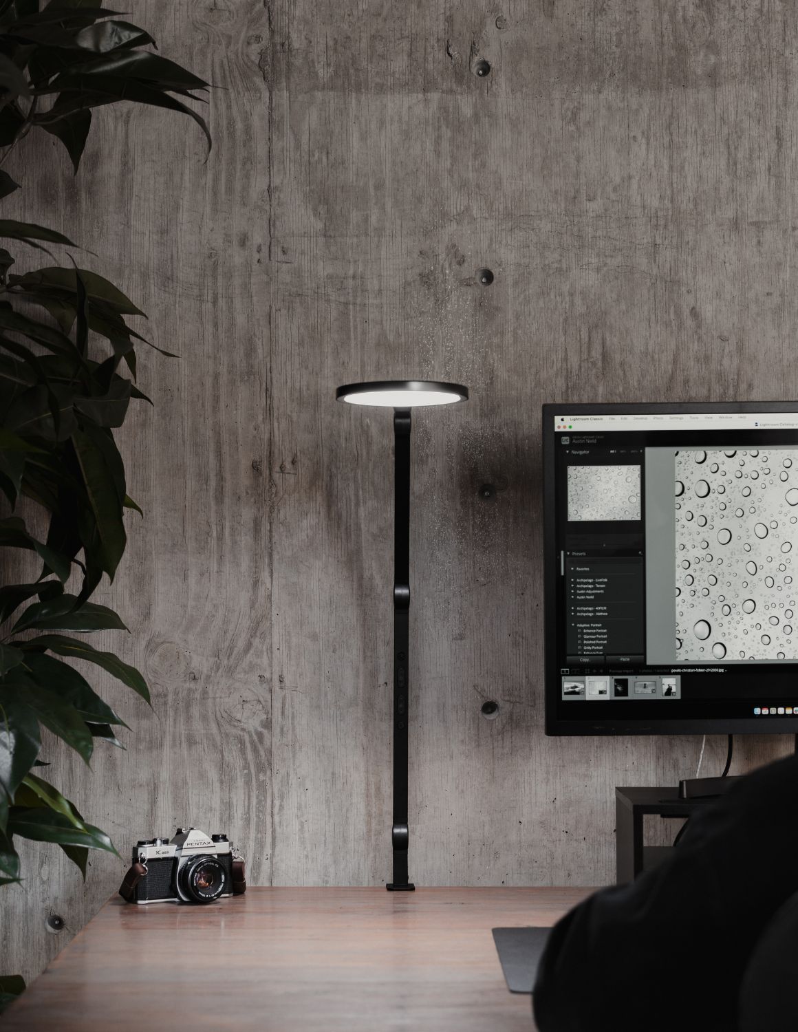 Lume Cube Edge Light 2.0 LED Desk Lamp